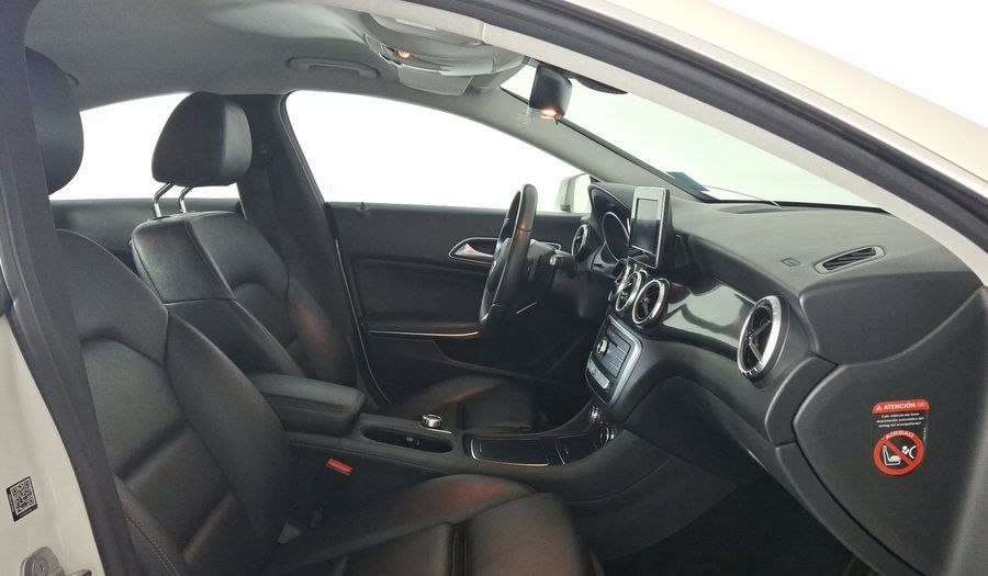 Mercedes Benz Clase Cla 1.6 CLA 200 SPORT DCT Coupe 2018