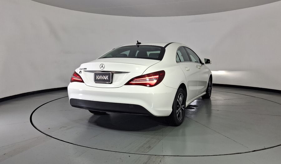 Mercedes Benz Clase Cla 1.6 CLA 200 SPORT DCT Coupe 2018