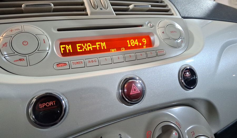 Fiat 500 1.4 TRENDY MT Hatchback 2015