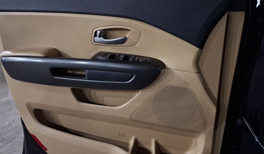 Kia Sedona 3.3 LX AUTO Minivan 2019