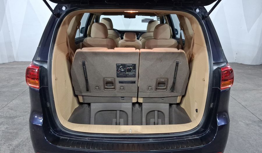 Kia Sedona 3.3 LX AUTO Minivan 2019
