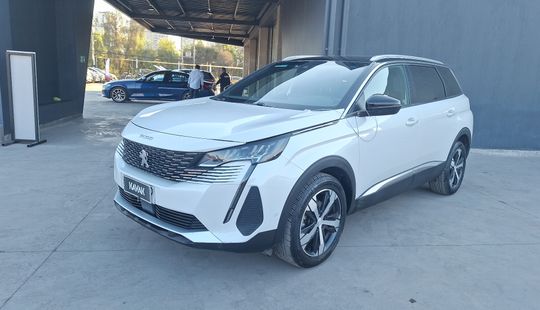 Peugeot • 5008