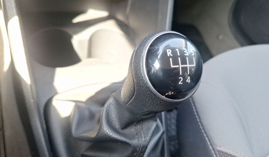 Volkswagen Voyage 1.6 HIGHLINE Sedan 2021
