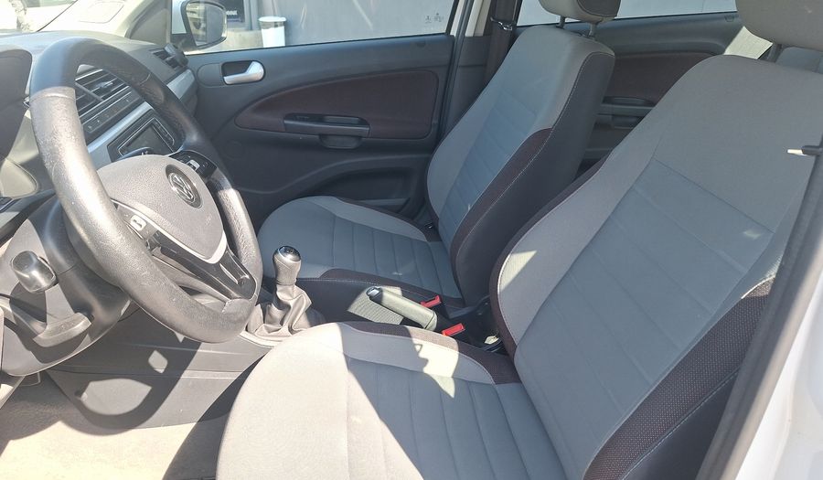 Volkswagen Voyage 1.6 HIGHLINE Sedan 2021