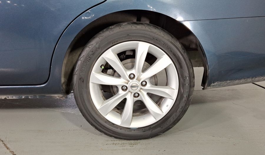 Nissan Versa 1.6 ADVANCE TA AC Sedan 2016