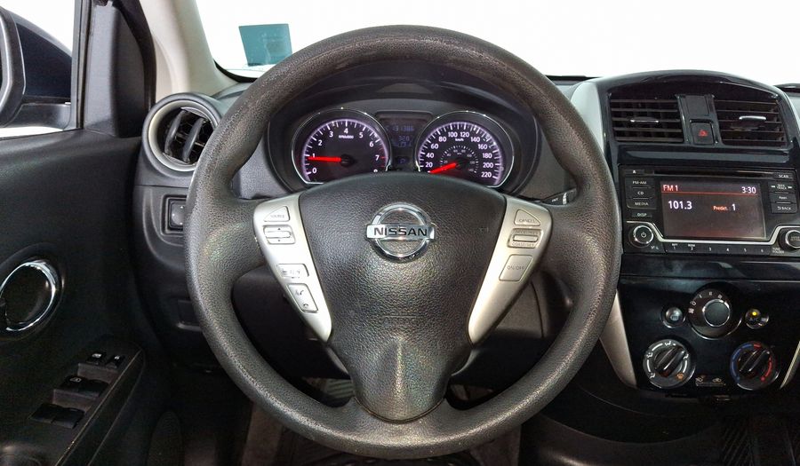 Nissan Versa 1.6 ADVANCE TA AC Sedan 2016