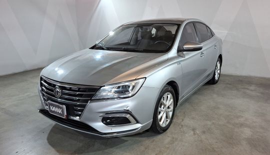 2023 • 32,609 km • Automático