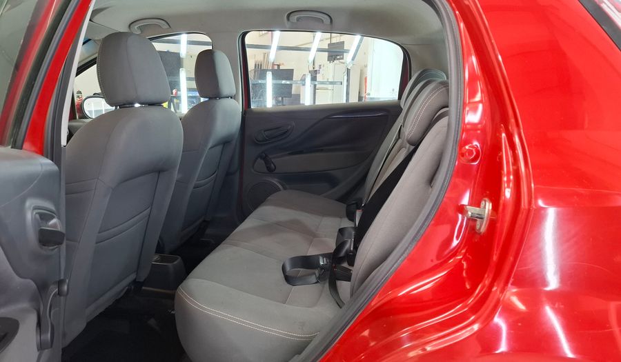 Fiat Punto 1.4 ATTRACTIVE 5P Hatchback 2013
