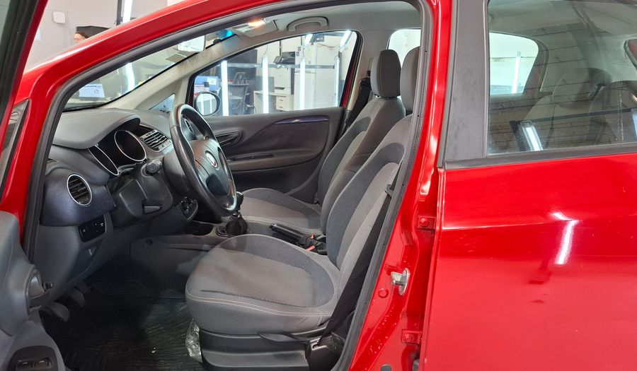 Fiat Punto 1.4 ATTRACTIVE 5P Hatchback 2013