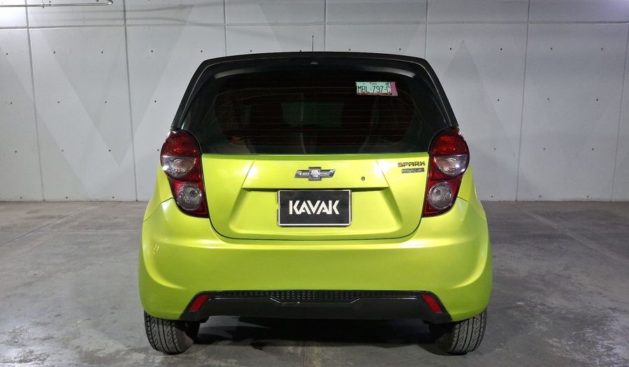 Chevrolet Spark 1.4 LT B MT Hatchback 2017