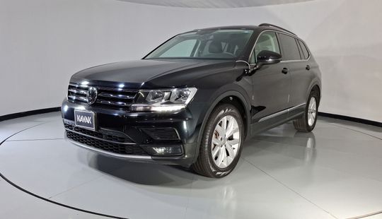 Volkswagen • Tiguan