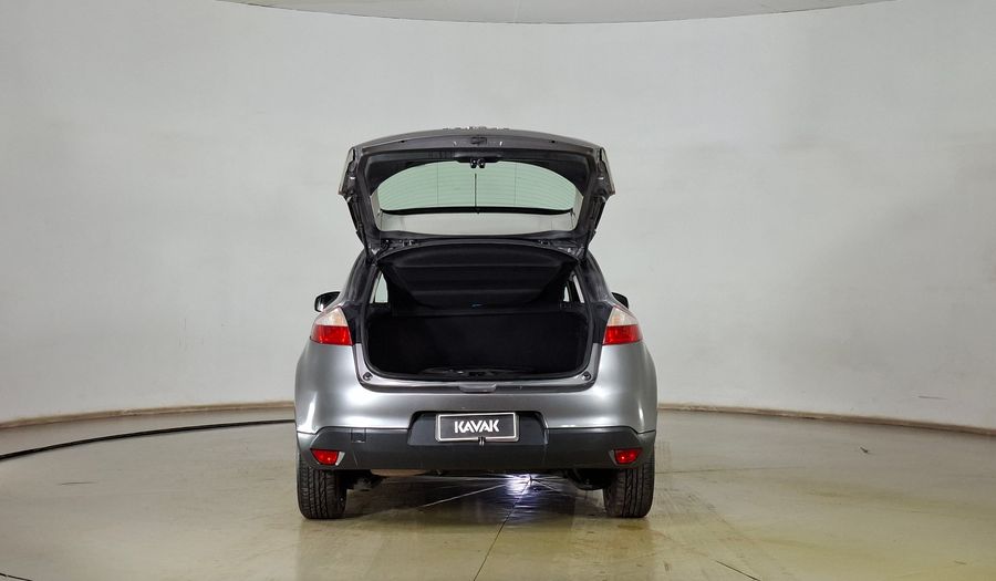 Renault Megane 2.0 16V CVT EXPRESSION Hatchback 2014