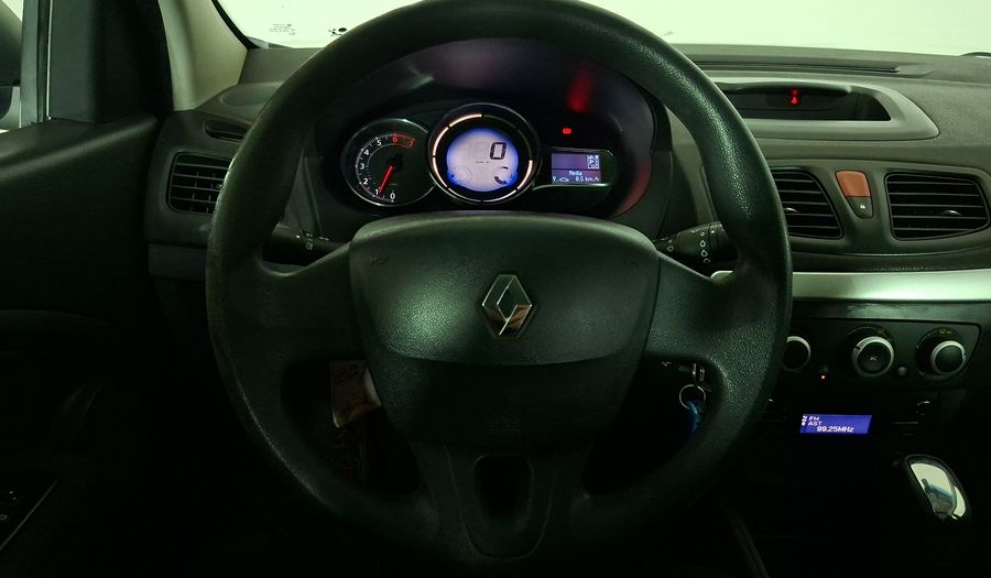 Renault Megane 2.0 16V CVT EXPRESSION Hatchback 2014