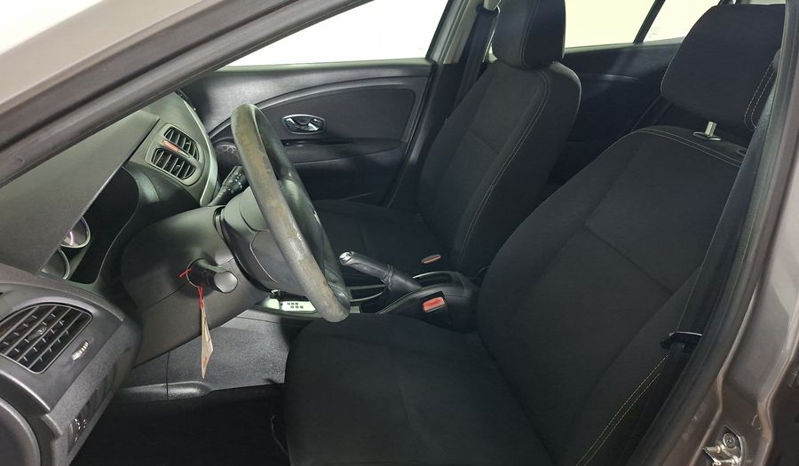Renault Megane 2.0 16V CVT EXPRESSION Hatchback 2014