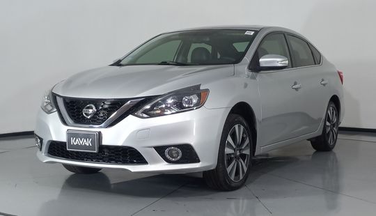 Nissan • Sentra