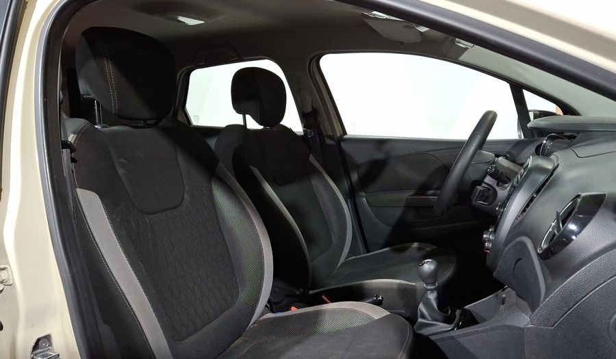 Renault Captur 2.0 INTENS Hatchback 2018