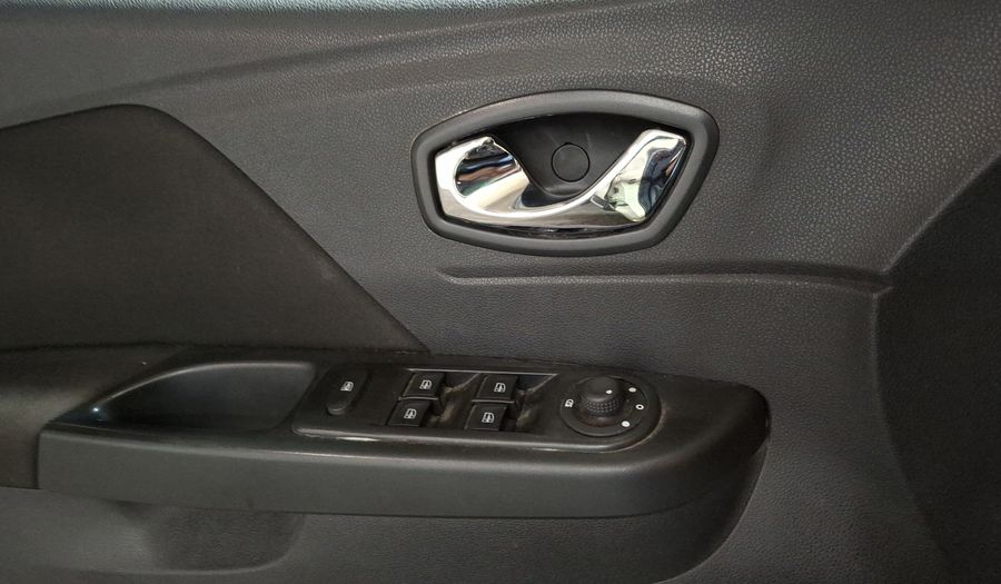 Renault Captur 2.0 INTENS Hatchback 2018