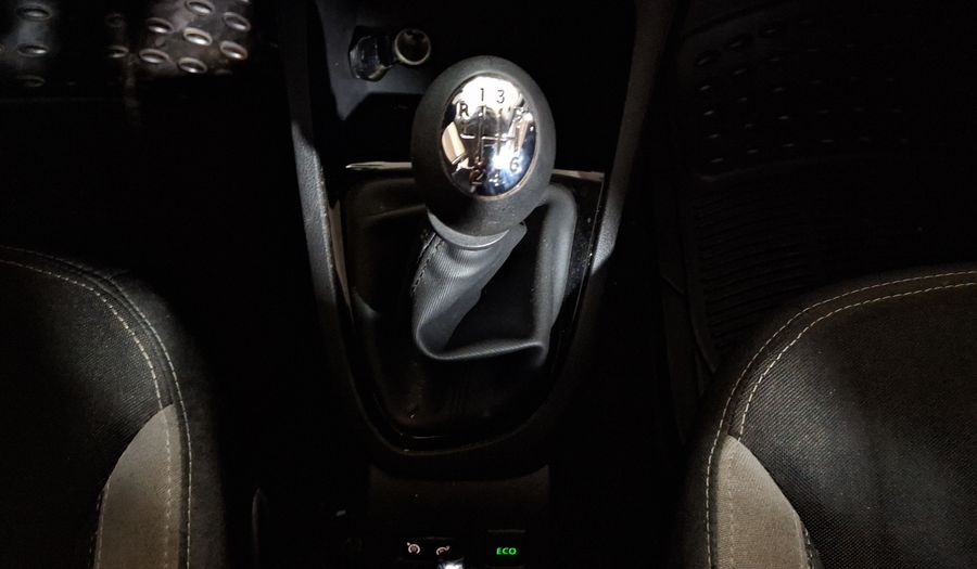 Renault Captur 2.0 INTENS Hatchback 2018