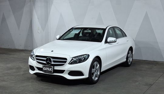 Mercedes Benz • Clase C