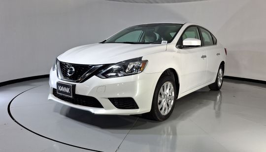 Nissan • Sentra