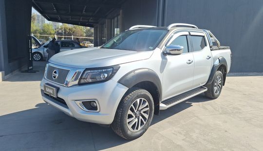 Nissan • Navara