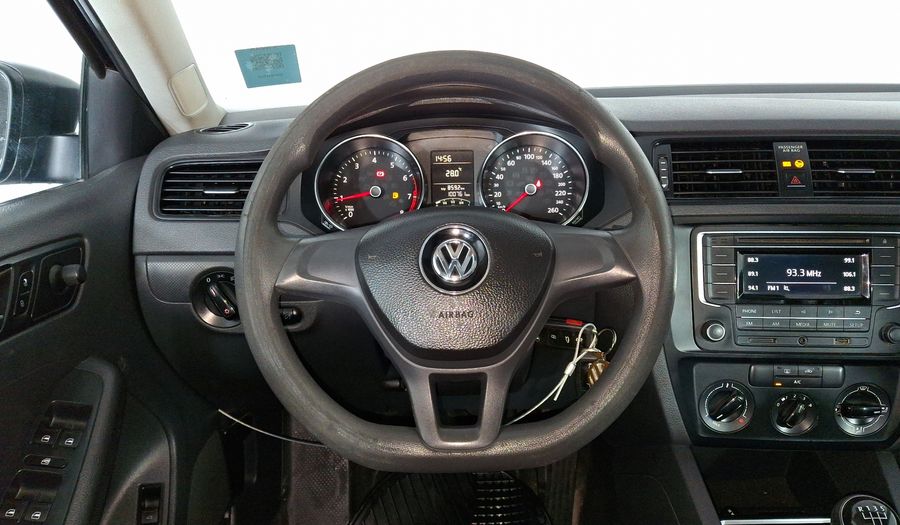 Volkswagen Jetta 2.0 MT Sedan 2016
