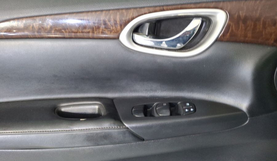 Nissan Sentra 1.8 EXCLUSIVE NAVI CVT Sedan 2016