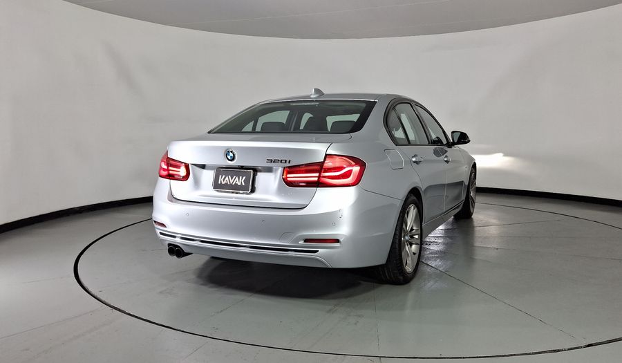 Bmw Serie 3 2.0 320IA SPORT LINE AUTO Sedan 2018