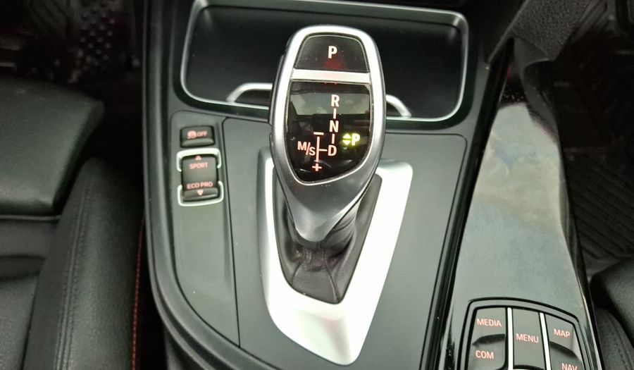 Bmw Serie 3 2.0 320IA SPORT LINE AUTO Sedan 2018