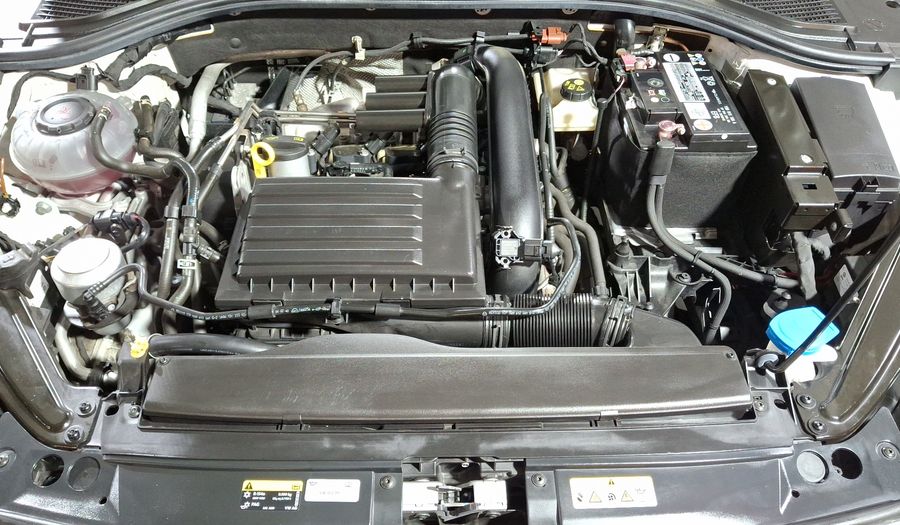 Volkswagen Jetta 1.4 TRENDLINE AUTO Sedan 2021