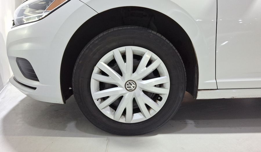 Volkswagen Jetta 1.4 TRENDLINE AUTO Sedan 2021