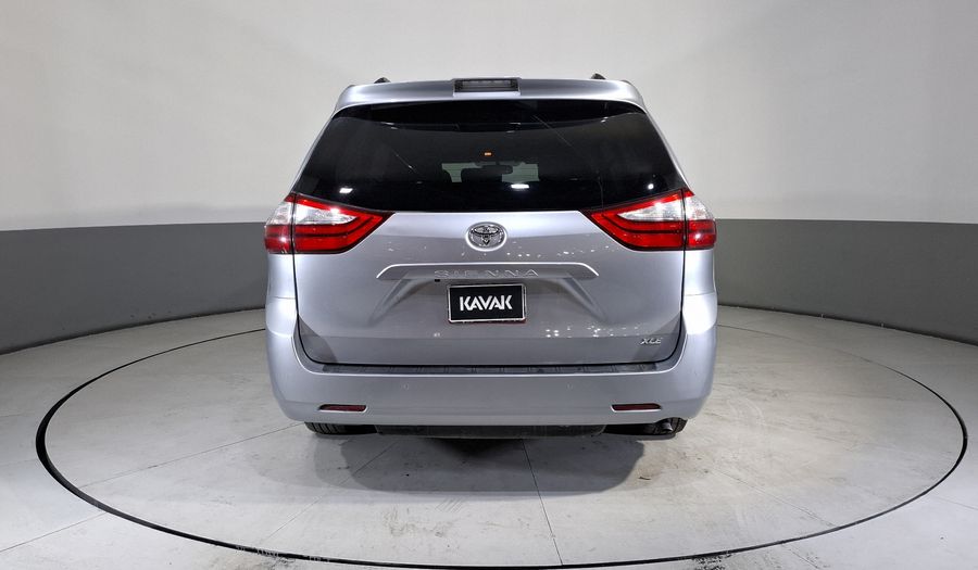 Toyota Sienna 3.5 XLE PIEL AT Minivan 2018