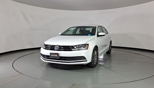 Volkswagen • Jetta