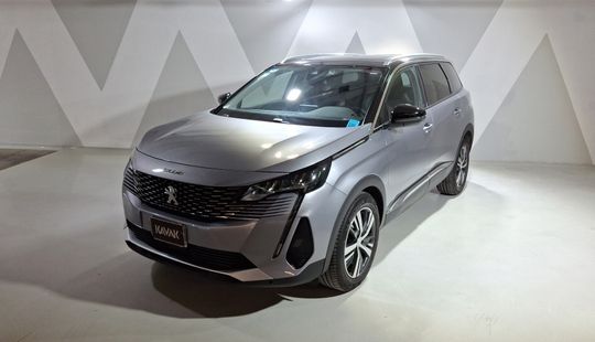 Peugeot • 5008