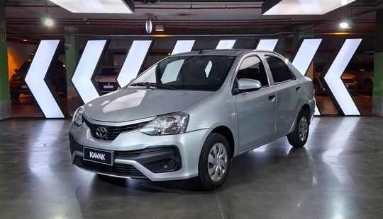 Toyota • Etios
