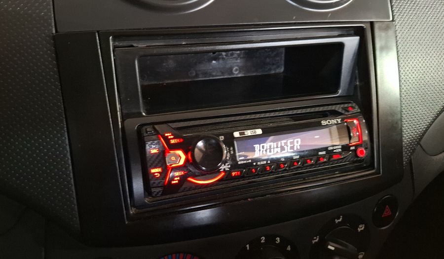 Chevrolet Aveo 1.6 MT M Sedan 2015