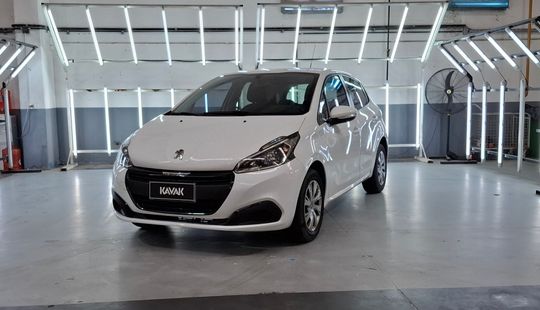 Peugeot • 208
