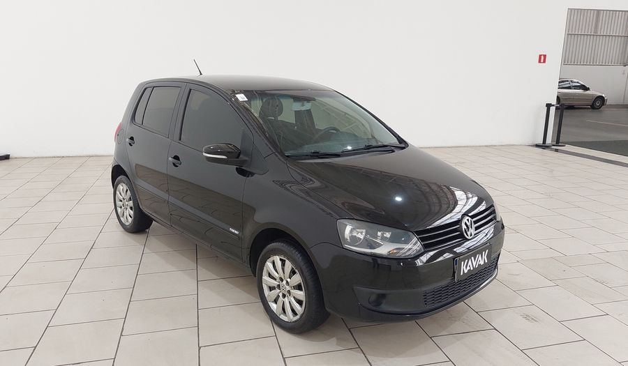 Volkswagen Fox 1.6 VHT TOTAL FLEX Hatchback 2014