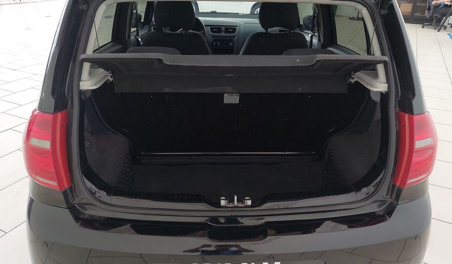 Volkswagen Fox 1.6 VHT TOTAL FLEX Hatchback 2014