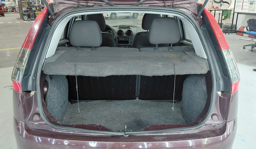 Ford Fiesta 1.6 AMBIENTE PLUS Hatchback 2011