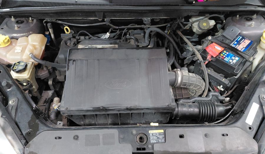 Ford Fiesta 1.6 AMBIENTE PLUS Hatchback 2011
