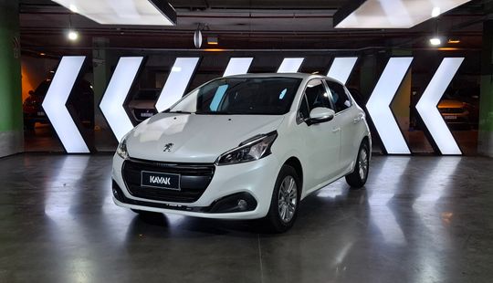 Peugeot • 208