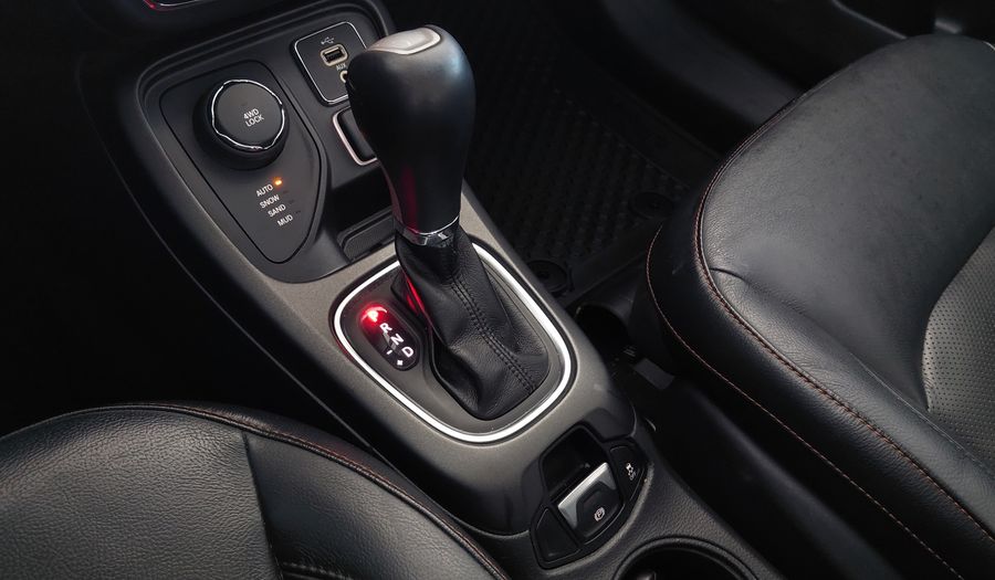 Jeep Compass 2.4 LONGITUDE PLUS AUTO 4WD MY18 Suv 2018