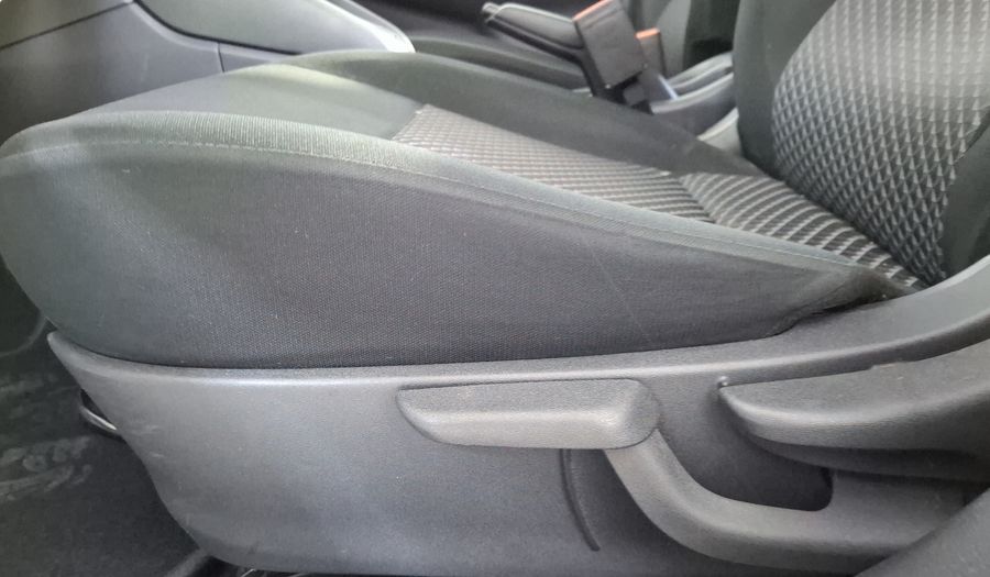 Nissan Versa 1.6 SENSE CVT Sedan 2021