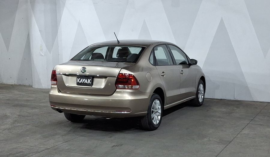 Volkswagen Vento 1.6 COMFORTLINE TIPTRONIC Sedan 2017