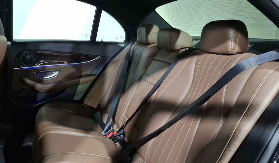 Mercedes Benz Clase E 2.0 200 AVANTGARDE AUTO Sedan 2019