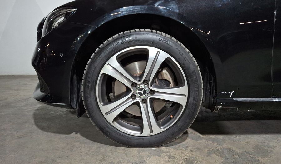 Mercedes Benz Clase E 2.0 200 AVANTGARDE AUTO Sedan 2019