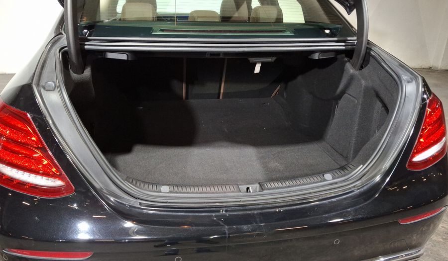Mercedes Benz Clase E 2.0 200 AVANTGARDE AUTO Sedan 2019