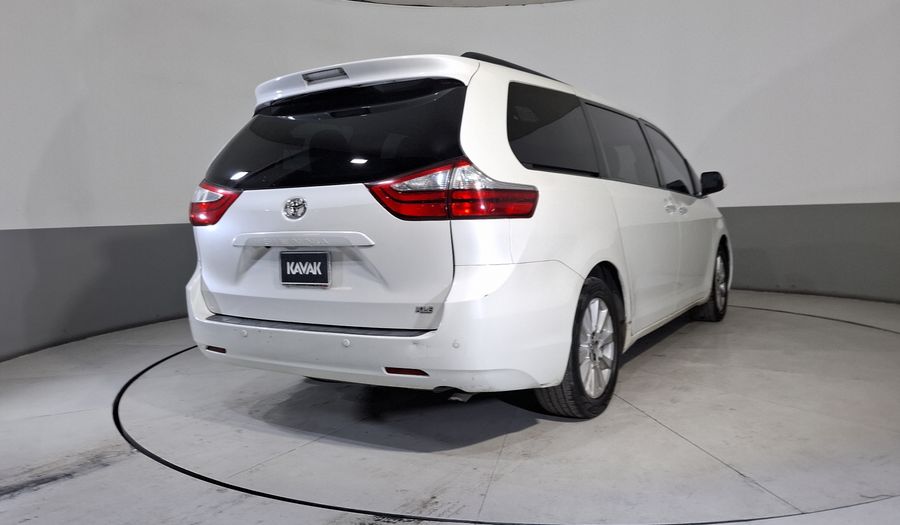 Toyota Sienna 3.5 XLE PIEL AT Minivan 2017