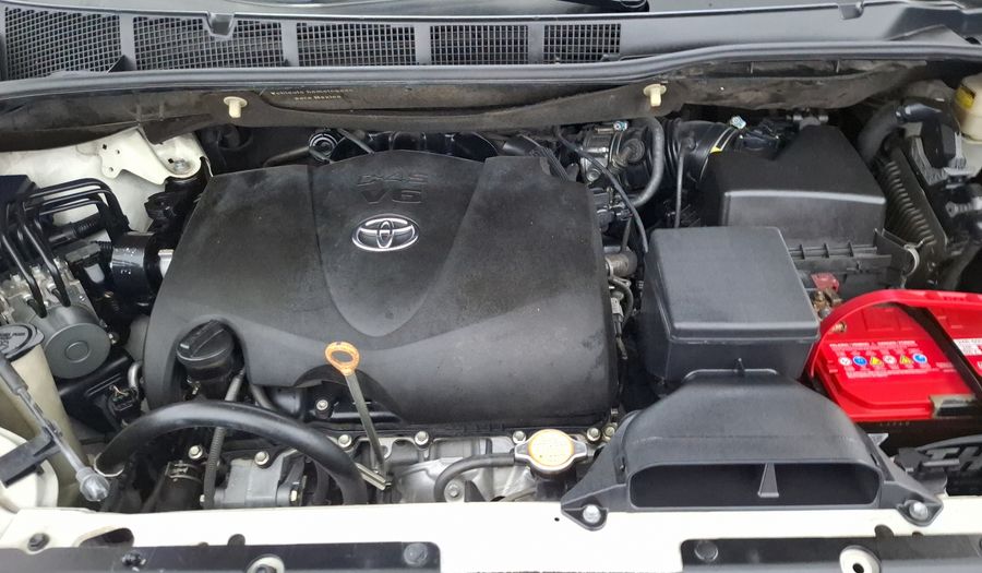 Toyota Sienna 3.5 XLE PIEL AT Minivan 2017